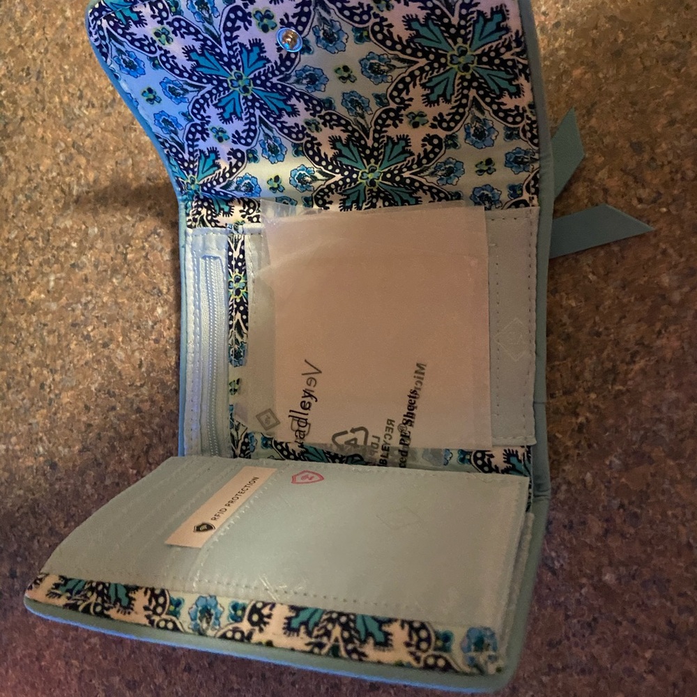 Vera Bradley RFID wallet